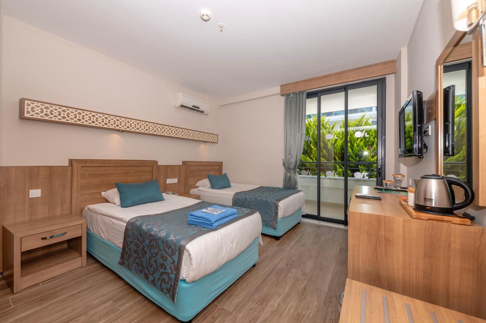 Meryan Hotel Okurcalar Exterior foto